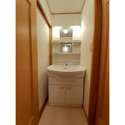 こうやリバーサイドヒルズⅢ番館 203【管理NO：1-013231503-02030】 ★家具家電は申し込み後に搬入しますの物件画像