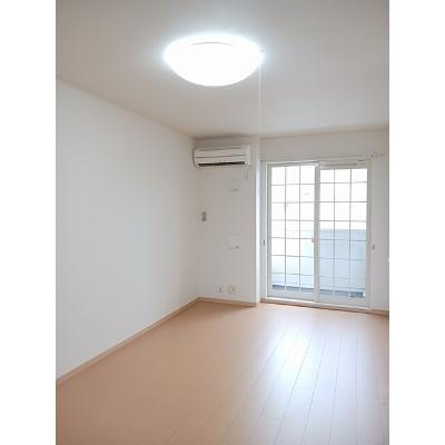 プリマベーラ　Ｂ 103【管理NO：1-015642702-01030】 ★家具家電は申し込み後に搬入します★の物件画像
