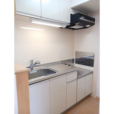 プリマベーラ　Ｂ 103【管理NO：1-015642702-01030】 ★家具家電は申し込み後に搬入します★の物件画像