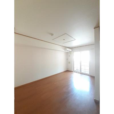 パークサイド前山　Ａ 102【管理NO：1-013460801-01020】 ★家具家電は申し込み後に搬入しますの物件画像