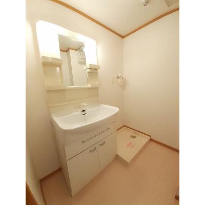 レジデンス・ノンノサン 201【管理NO：1-013226701-02010】 ★家具家電は申し込み後に搬入します★の物件画像