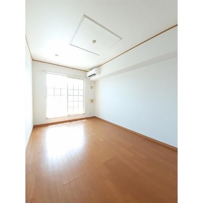 ヴィラ・デル・マ－レＢ 202【管理NO：1-013096702-02020】 ★家具家電は申し込み後に搬入します★の物件画像