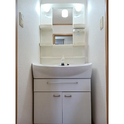 ヴィヴァーチェ　春日野　Ｃ 201【管理NO：1-012849603-02010】 ★家具家電は申し込み後に搬入します★の物件画像