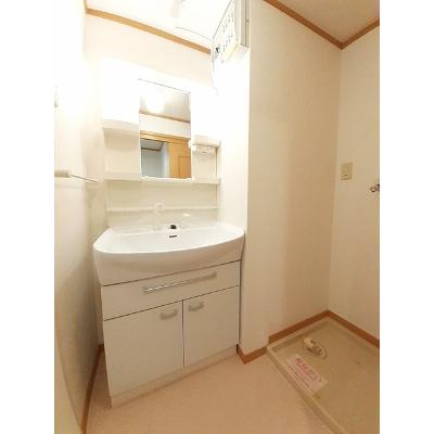 シャン・ド・フルール　Ｃ 201【管理NO：1-012342003-02010】 ★家具家電は申し込み後に搬入しますの物件画像