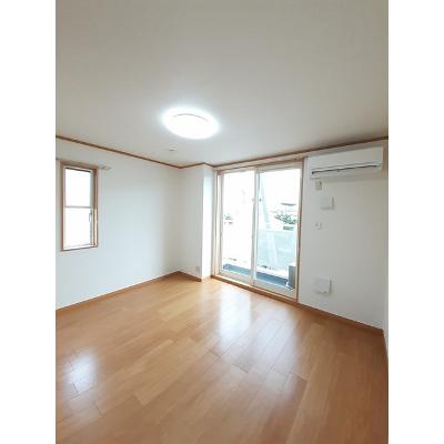シャン・ド・フルール　Ｂ 201【管理NO：1-012342002-02010】 ★家具家電は申し込み後に搬入します★の物件画像