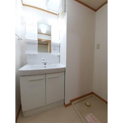 シャン・ド・フルール　Ｂ 201【管理NO：1-012342002-02010】 ★家具家電は申し込み後に搬入します★の物件画像