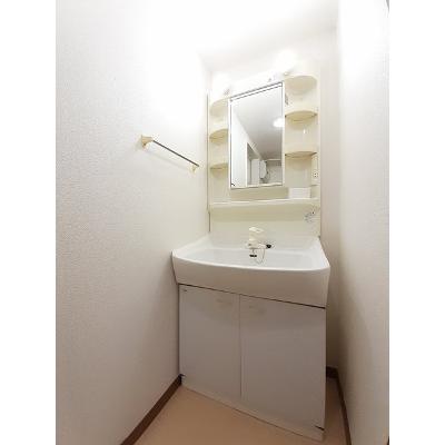 ホワイトリバー　Ａ 203【管理NO：1-011231301-02030】 ★家具家電は申し込み後に搬入します★の物件画像