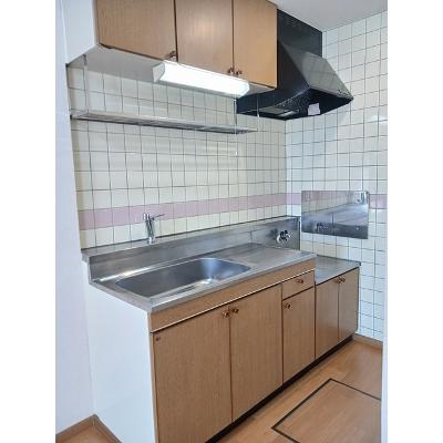 フォンテーヌＡ 102【管理NO：1-009591301-01020】 ★家具家電は申し込み後に搬入します★の物件画像