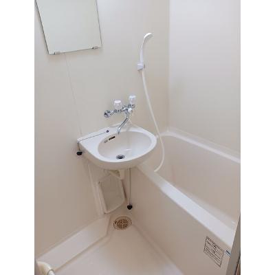 カーザ・モラエス 101【管理NO：1-007615301-01010】 ★家具家電は申し込み後に搬入します★の物件画像