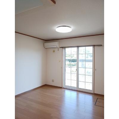 コーポリンクス２ 102【管理NO：1-006226301-01020】 ★家具家電は申し込み後に搬入します★の物件画像