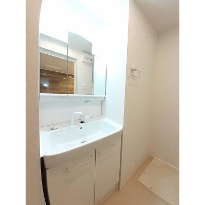 エクラデサージュ見能林Ⅰ 105【管理NO：1-027044201-01040】 ★家具家電は申し込み後に搬入します★の物件画像