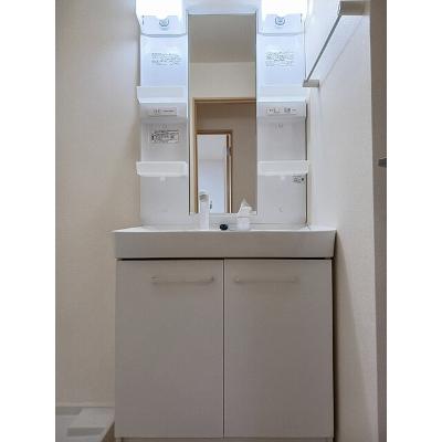 エピナール　Ｃ 101【管理NO：1-018731703-01010】 ★家具家電は申し込み後に搬入しますの物件画像