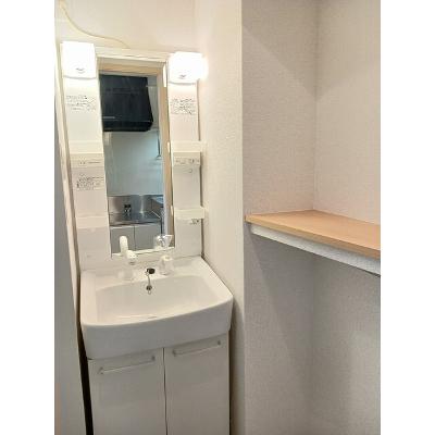 キルシュ　ブラウ 105【管理NO：1-017895401-01040】 ★家具家電は申し込み後に搬入します★の物件画像