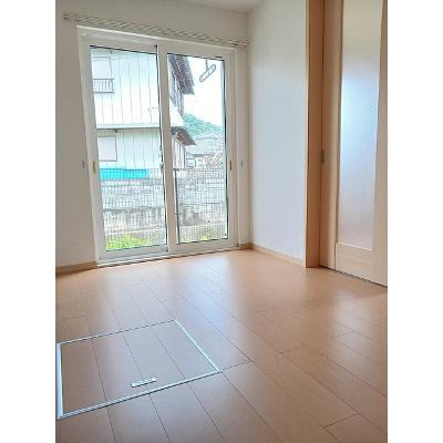 エレガンシア篠原 105【管理NO：1-016787601-01040】 ★家具家電は申し込み後に搬入します★の物件画像
