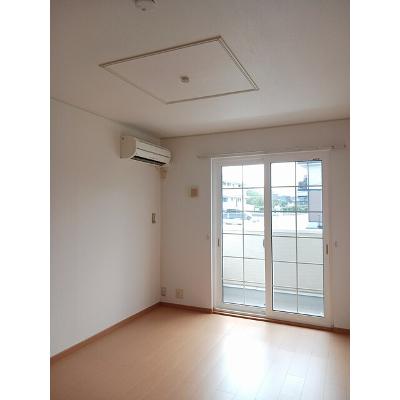 リブ・グリーン 101【管理NO：1-015298101-01010】 ★家具家電は申し込み後に搬入します★の物件画像