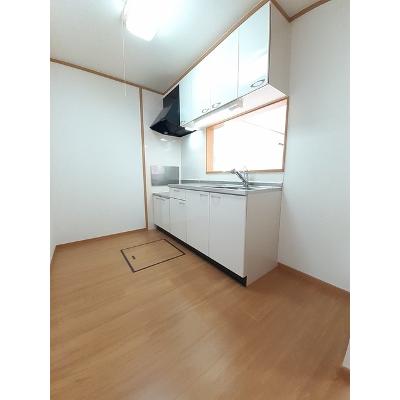 モーント　シャイン　Ｃ 101【管理NO：1-014339901-01010】 ★家具家電は申し込み後に搬入します★の物件画像