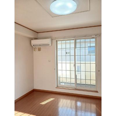 Ｓｗｅｅｔ　Ｓｅａｓｏｎ 205【管理NO：1-014085001-02040】 ★家具家電は申し込み後に搬入します★の物件画像