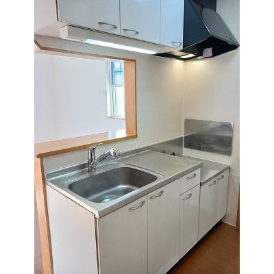 Ｓｗｅｅｔ　Ｓｅａｓｏｎ 205【管理NO：1-014085001-02040】 ★家具家電は申し込み後に搬入します★の物件画像