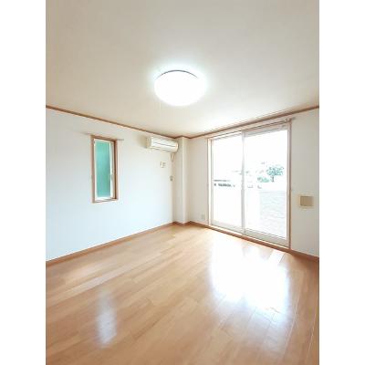 キャプリコートＣ 101【管理NO：1-012441301-01010】 ★家具家電は申し込み後に搬入します★の物件画像