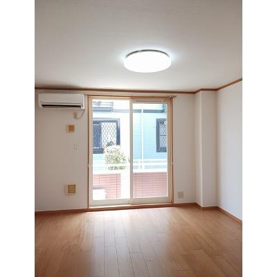 シャン・ド・フルール　Ｂ 103【管理NO：1-012342002-01030】 ★家具家電は申し込み後に搬入します★の物件画像