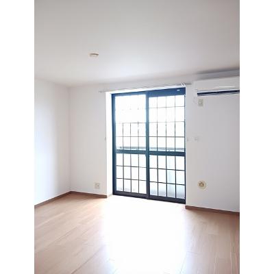 カサ　モデルナ　Ⅰ 103【管理NO：1-011640701-01030】 ★家具家電は申し込み後に搬入します★の物件画像