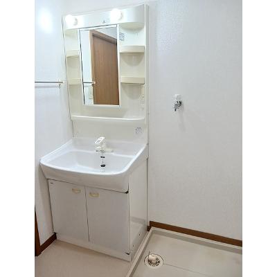 サンシェール　Ａ 201【管理NO：1-011538901-02010】 ★家具家電は申し込み後に搬入します★の物件画像