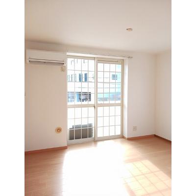 ロイヤル雑賀 205【管理NO：1-007960401-02040】 ★家具家電は申し込み後に搬入します★の物件画像