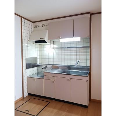 ＣｏｕｎｔｒｙⅠ 101【管理NO：1-007781501-01010】 ★家具家電は申し込み後に搬入します★の物件画像