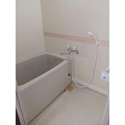 ＣｏｕｎｔｒｙⅠ 101【管理NO：1-007781501-01010】 ★家具家電は申し込み後に搬入します★の物件画像