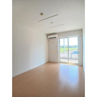 ピュア 101【管理NO：1-018070501-01010】 ★家具家電は申し込み後に搬入しますの物件画像