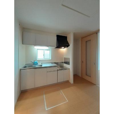 ピュア 101【管理NO：1-018070501-01010】 ★家具家電は申し込み後に搬入しますの物件画像
