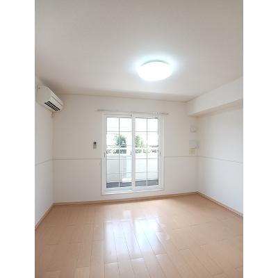 サニーハウス 201【管理NO：1-016105601-02010】 ★家具家電は申し込み後に搬入しますの物件画像