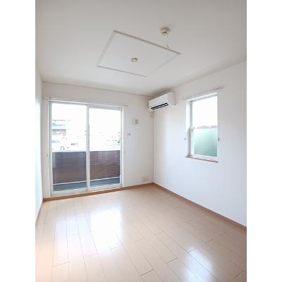 リバティ　ゾーン　ナカヤマＢ 101【管理NO：1-014811302-01010】 ★家具家電は申し込み後に搬入します★の物件画像