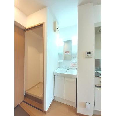 サンライズ宮川 106【管理NO：1-011126001-01050】 ★家具家電は申し込み後に搬入します 2026年07月下旬入居可能の物件画像