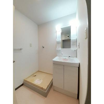ルレーブ・ロイヤル 302【管理NO：1-005966001-03020】 ★家具家電は申し込み後に搬入しますの物件画像