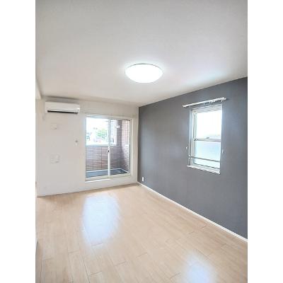 Ｐｏｒｔｅ　Ｒｅｇａｌｏ　Ｖ 201【管理NO：1-023695601-02010】 ★家具家電は申し込み後に搬入しますの物件画像