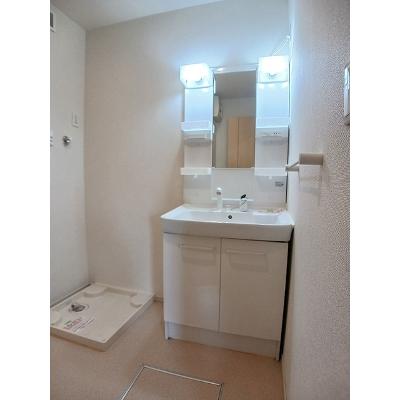 Ｐｏｒｔｅ　Ｒｅｇａｌｏ　Ｖ 201【管理NO：1-023695601-02010】 ★家具家電は申し込み後に搬入しますの物件画像
