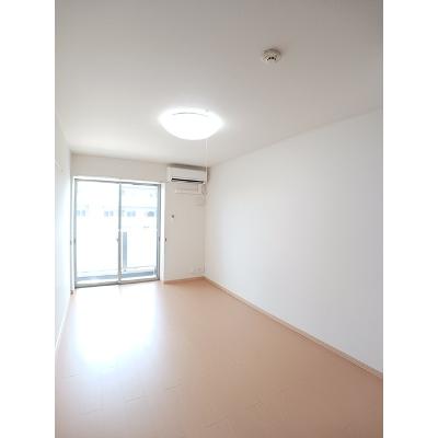 アンジュ 303【管理NO：1-017990101-03030】 ★家具家電は申し込み後に搬入しますの物件画像
