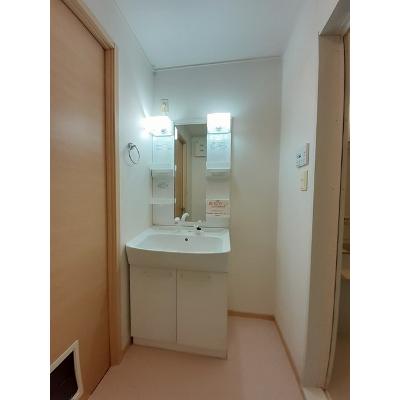 ルース　デラ　プレッソ　Ⅲ 104【管理NO：1-016390603-01040】 ★家具家電は申し込み後に搬入します 2026年08月下旬入居可能の物件画像