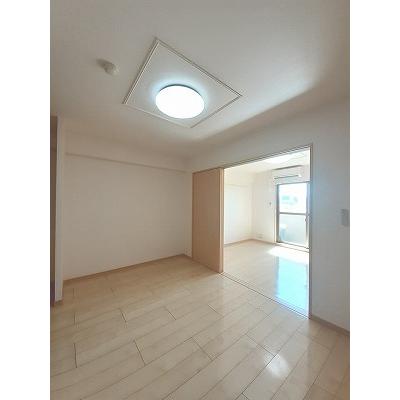 グラマシィー 406【管理NO：1-016246601-04060】 2026年07月上旬入居可能の物件画像