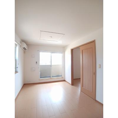チェリ　ブラッサムⅡ 203【管理NO：1-014623102-02030】 ★家具家電は申し込み後に搬入しますの物件画像