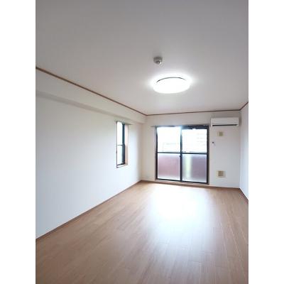 ヴィドゥ　カンパーニュ 101【管理NO：1-013750401-01010】 ★家具家電は申し込み後に搬入しますの物件画像