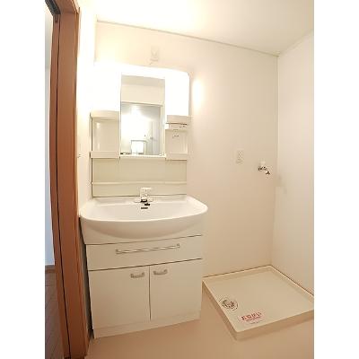 ブランド　バーグＡ 203【管理NO：1-013446501-02030】 ★家具家電は申し込み後に搬入します★の物件画像