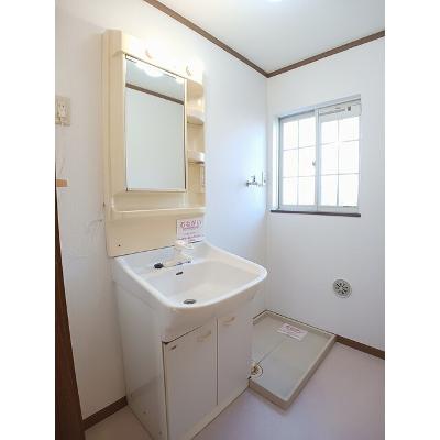 グランディール堀越　ⅡＢ 102【管理NO：1-011200602-01020】 ★家具家電は申し込み後に搬入しますの物件画像
