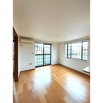 センチュリー２１　Ｈ 102【管理NO：1-010592801-01020】 ★家具家電は申し込み後に搬入しますの物件画像