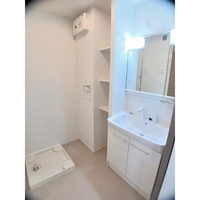 トイロ真時 101【管理NO：1-027189801-01010】 ★家具家電は申し込み後に搬入します★の物件画像