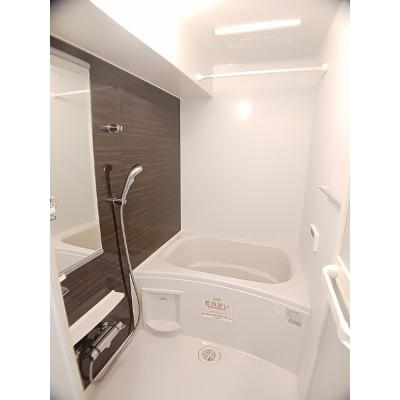 ジャダハウス丸亀　Ａ 102【管理NO：1-026627301-01020】 ★家具家電は申し込み後に搬入します★の物件画像