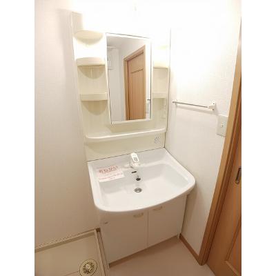 ア・ラ・モード・ピュアＢ 203【管理NO：1-012040702-02030】 ★家具家電は申し込み後に搬入しますの物件画像