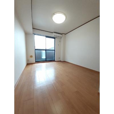 メゾニティー・室町 204【管理NO：1-010856101-02040】 ★家具家電は申し込み後に搬入しますの物件画像