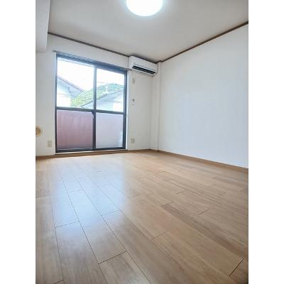 ホワイト・リバー 202【管理NO：1-010797901-02020】 ★家具家電は申し込み後に搬入しますの物件画像